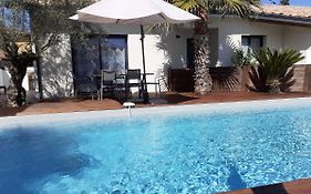 ViLLA NEUVE 115m2 ,TOUT CONFORT AVEC PiSCiNE Chauffée-JARDiNET BASSiN ARCACHON